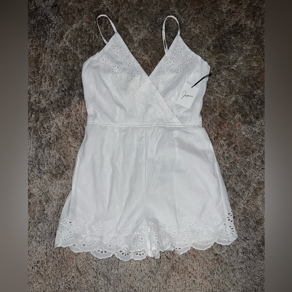 womens white romper size large NWT